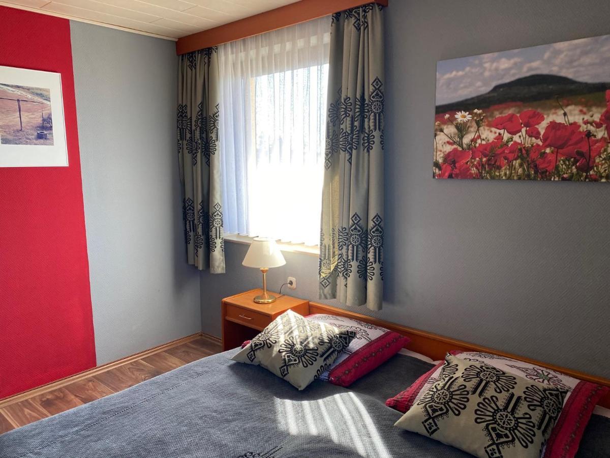 Hotel Zum Ziehbrunnen Берлин Екстериор снимка